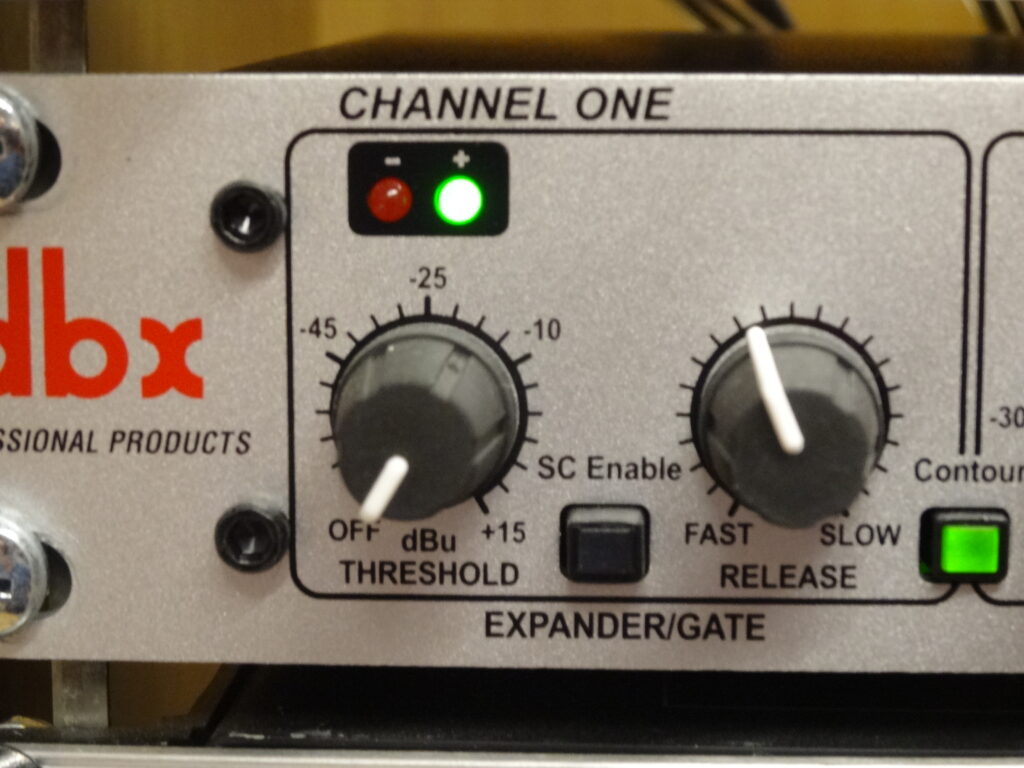 DBX compressor-limiter_detail DBX compressor-limiter_detail