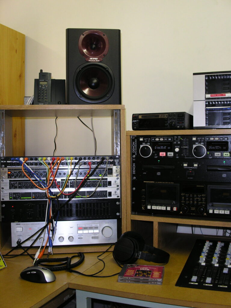 MINOLTA DIGITAL CAMERA