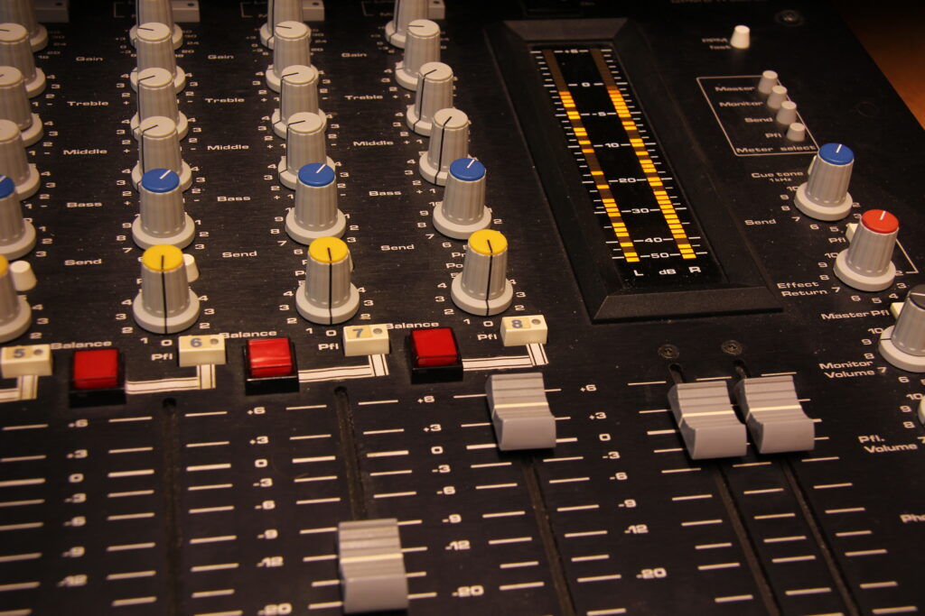 Dateq mixer_detailed  view2 Dateq mixer_detailed view2