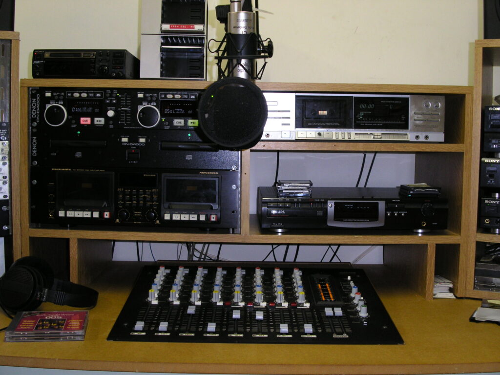 FRS Studio 2010 front FRS Studio 2010 front